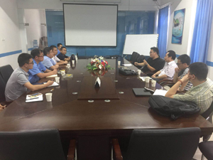 The meeting of slewing bearing Întâlnirea rulmentului de somn