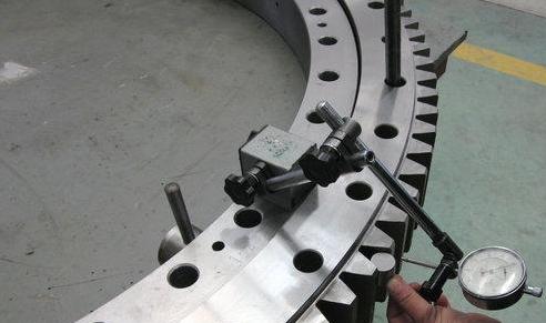 Întreținerea rulmentului cu excavator hidraulic